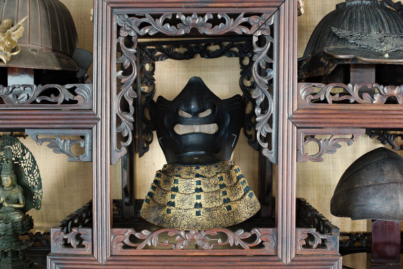 Mempo (bas du casque de samouraï) #Terressens