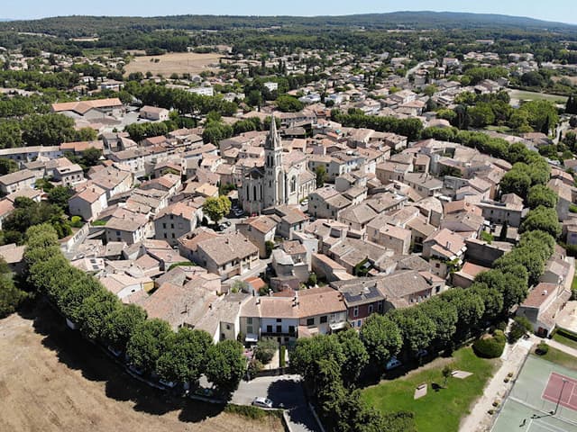 Lugar simbólico: Saint-Cannat, el misterioso pueblo medieval de los templarios (Bouches-du-Rhône)